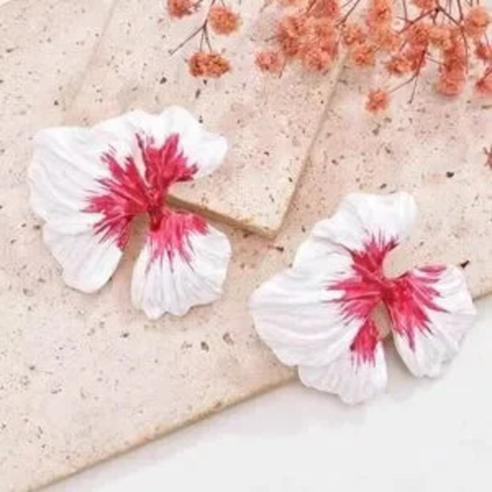 Hibiscus Flower Earrings - Red & White Enamel Gold-Tone Design - Picture 4 of 7